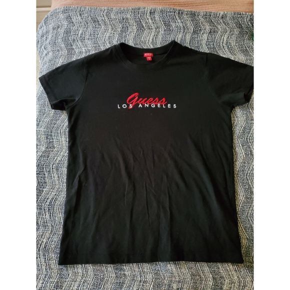 Guess tshirt - Picture 2 of 2